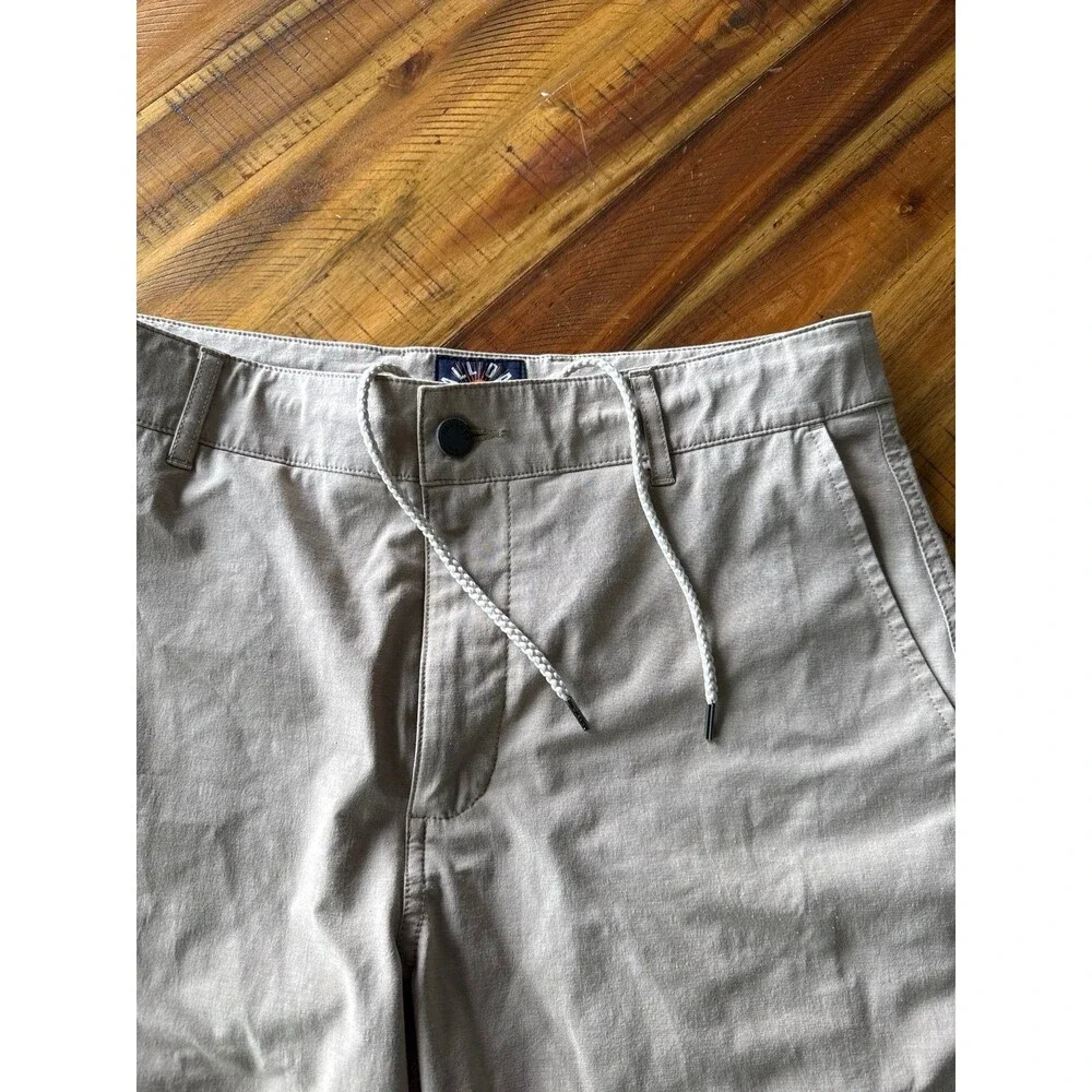 Faherty All Day Shorts Men’s 31 Khaki 9 Inch Stretch